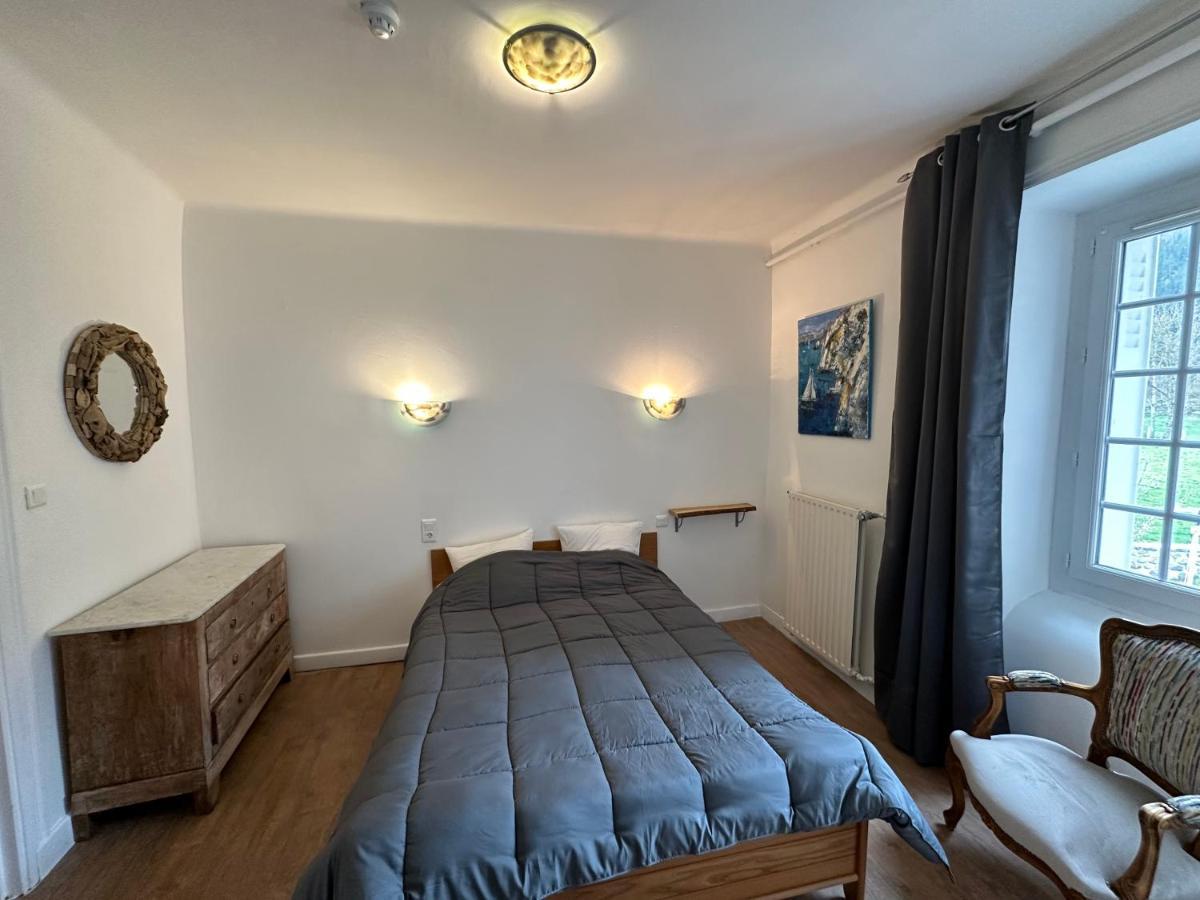 Hl Hotel De La Loire Goudet Kültér fotó
